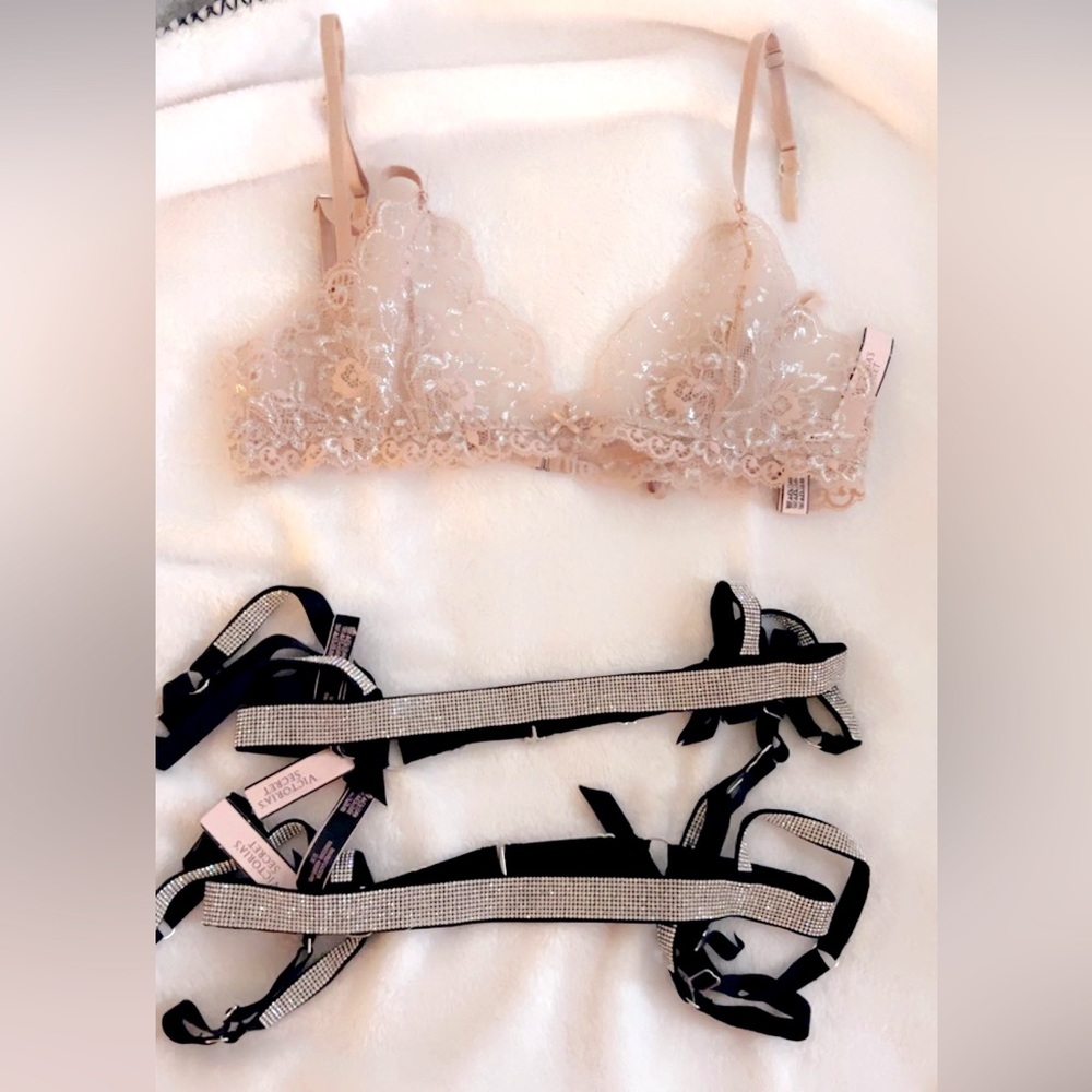 Victoria’s Secret Garter Belt Set